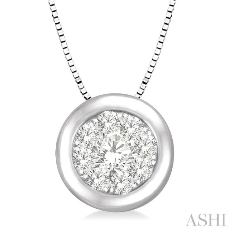 Round Shape Lovebright Essential Diamond Pendant