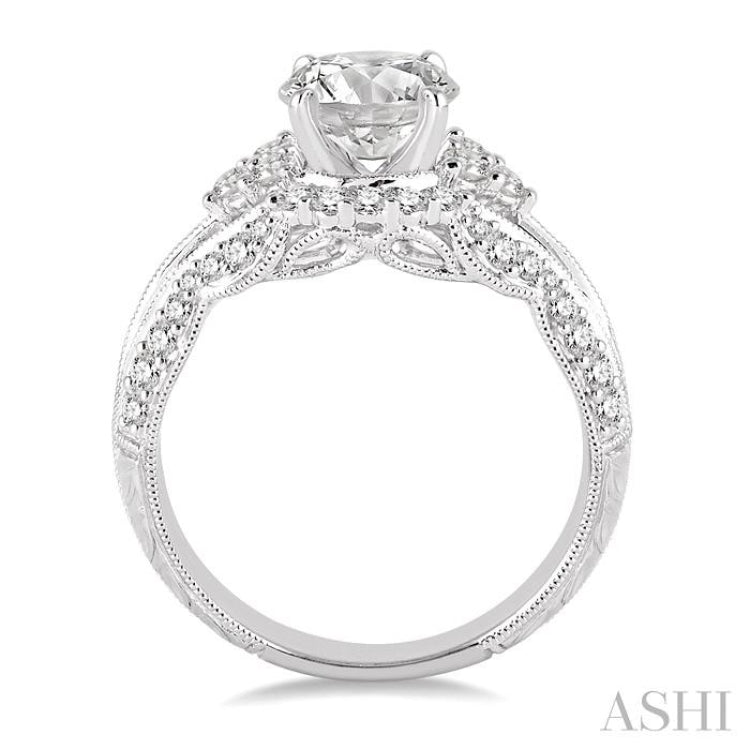 Round Shape Halo Diamond Engagement Ring