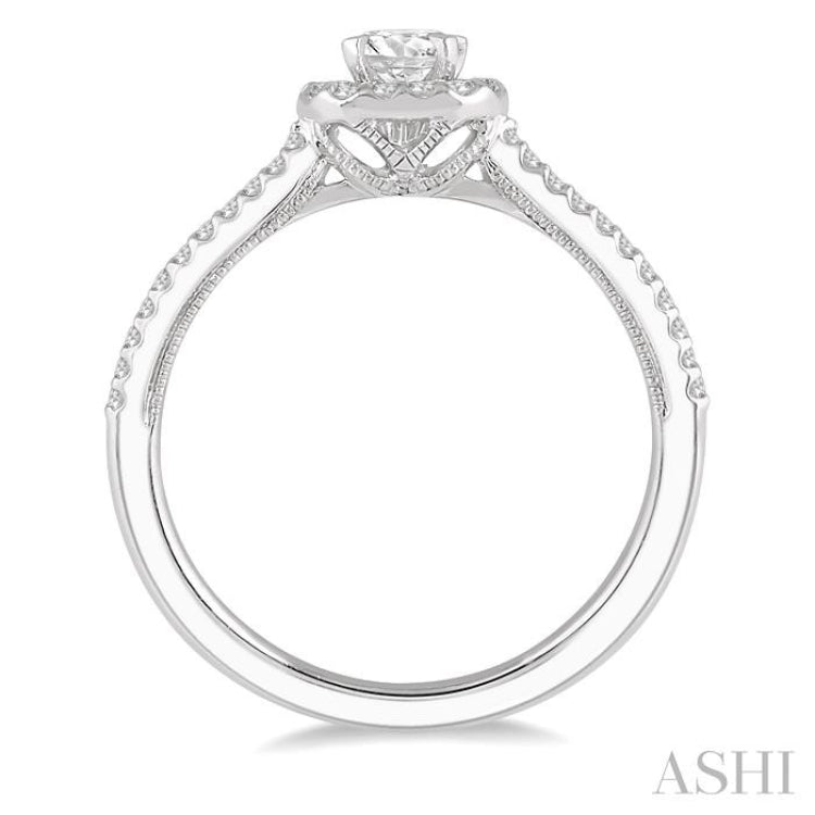 Round Shape Halo Diamond Engagement Ring