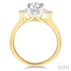 Round Shape Diamond Engagement Ring