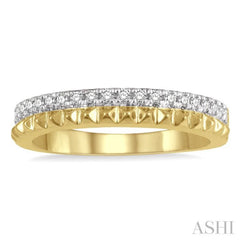 1/5 Ctw Pyramid Bead and Round Cut Diamond Wedding Band in 14K Yellow Gold