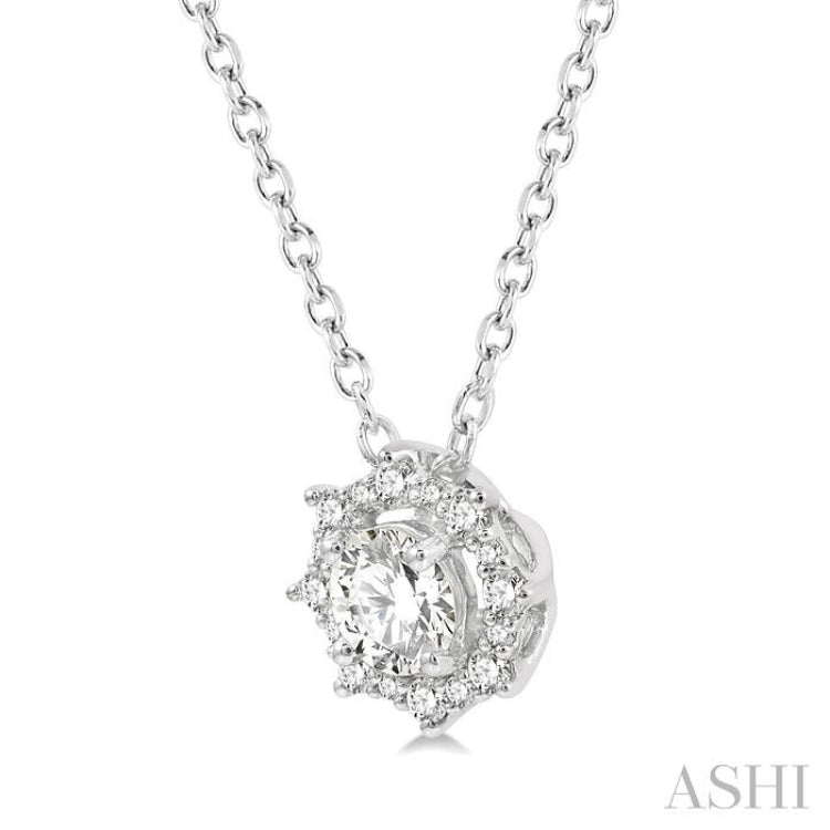 Round Shape Halo Diamond Fashion Pendant