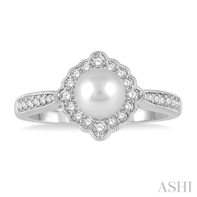 Pearl & Halo Diamond Ring