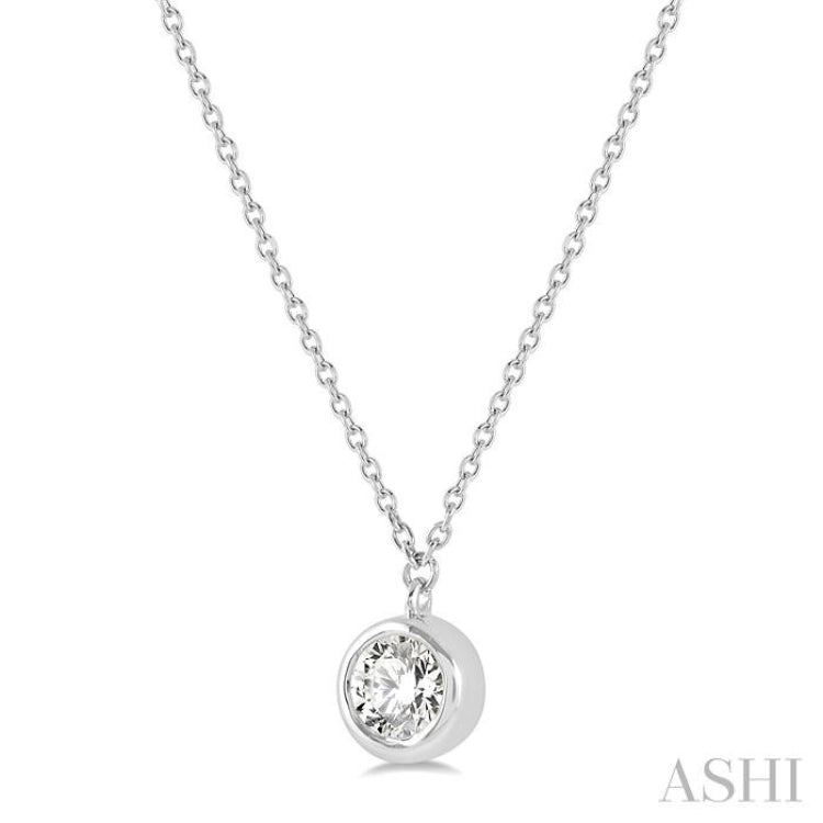 Round Shape Bezel Set Diamond Necklace