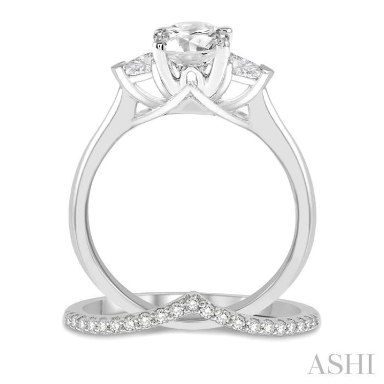 Round Shape Diamond Wedding Set