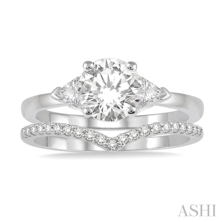 Round Shape Diamond Wedding Set