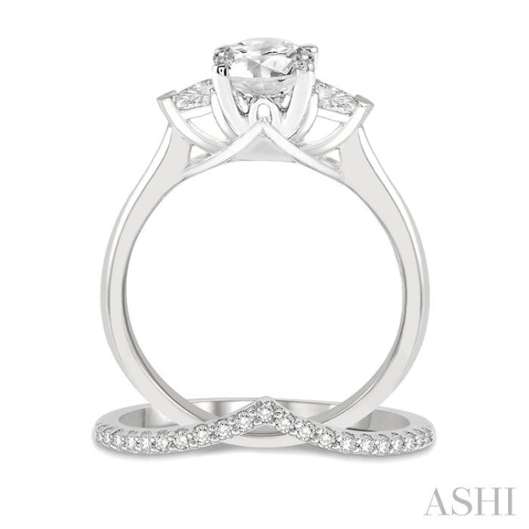 Round Shape Diamond Wedding Set