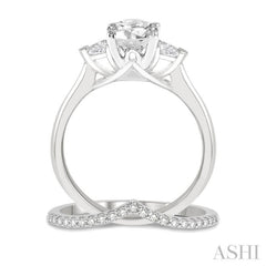 Round Shape Diamond Wedding Set