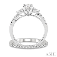 Round Shape Diamond Wedding Set