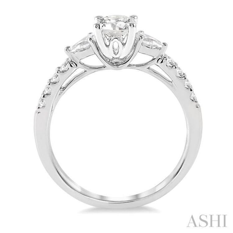 Round Shape Semi-Mount Diamond Engagement Ring