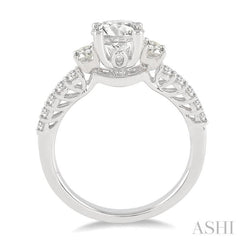 Round Shape Semi-Mount Diamond Engagement Ring