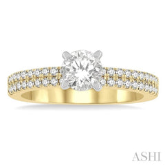 Round Shape Semi-Mount Diamond Engagement Ring