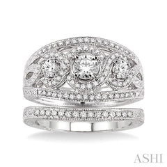 Round Shape Diamond Wedding Set