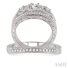 Round Shape Diamond Wedding Set