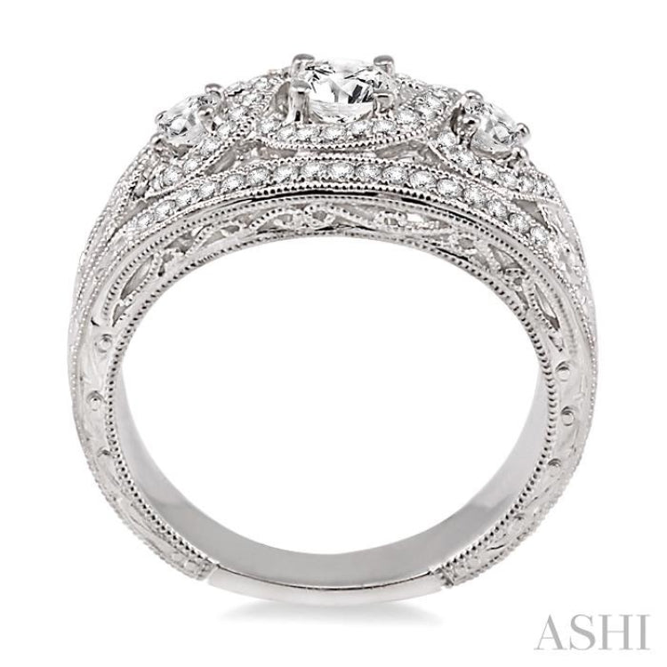 Round Shape Semi-Mount Diamond Engagement Ring