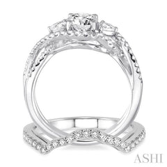 Round Shape Diamond Wedding Set