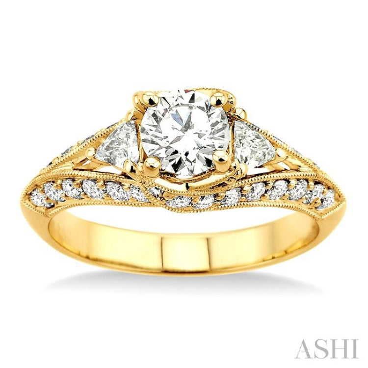 Round Shape Semi-Mount Diamond Engagement Ring