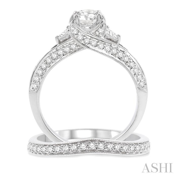 Round Shape Diamond Wedding Set