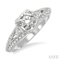 Round Shape Diamond Engagement Ring