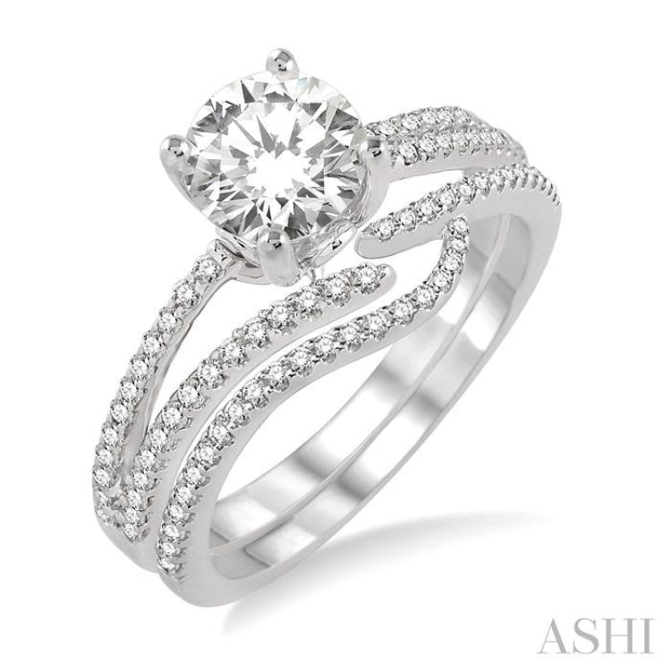 Round Shape Diamond Wedding Set