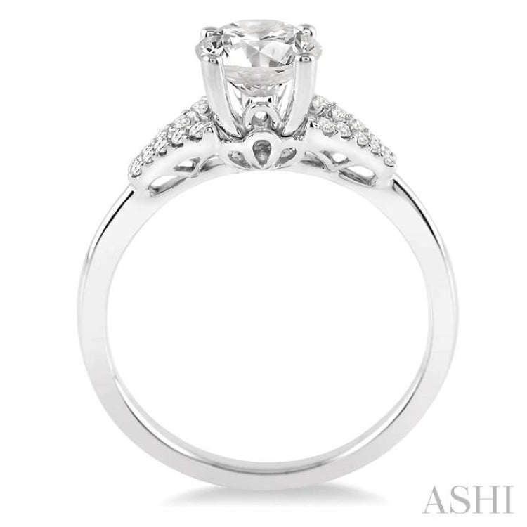 Round Shape Semi-Mount Diamond Engagement Ring