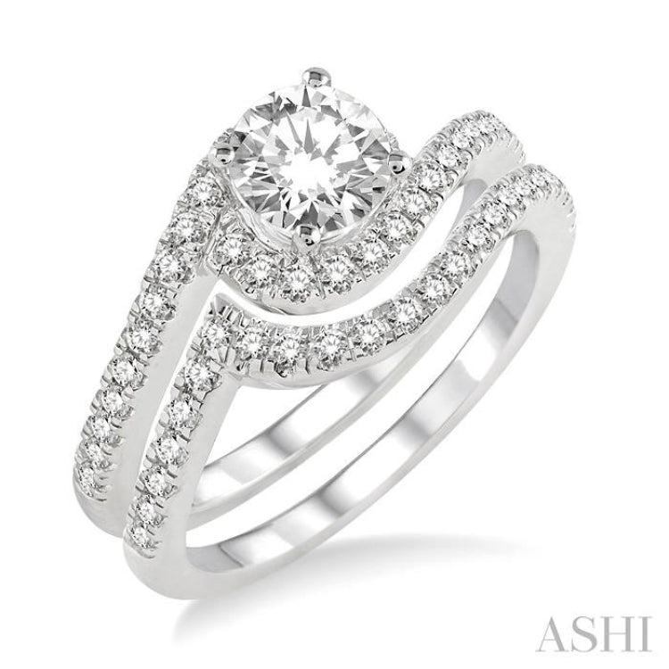 Round Shape Diamond Wedding Set