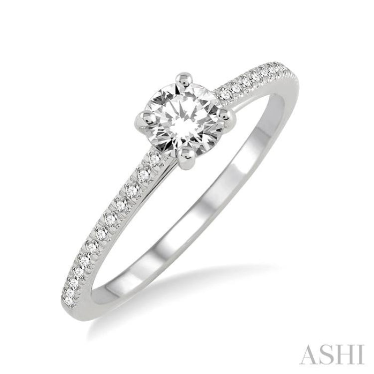 Round Shape Diamond Engagement Ring