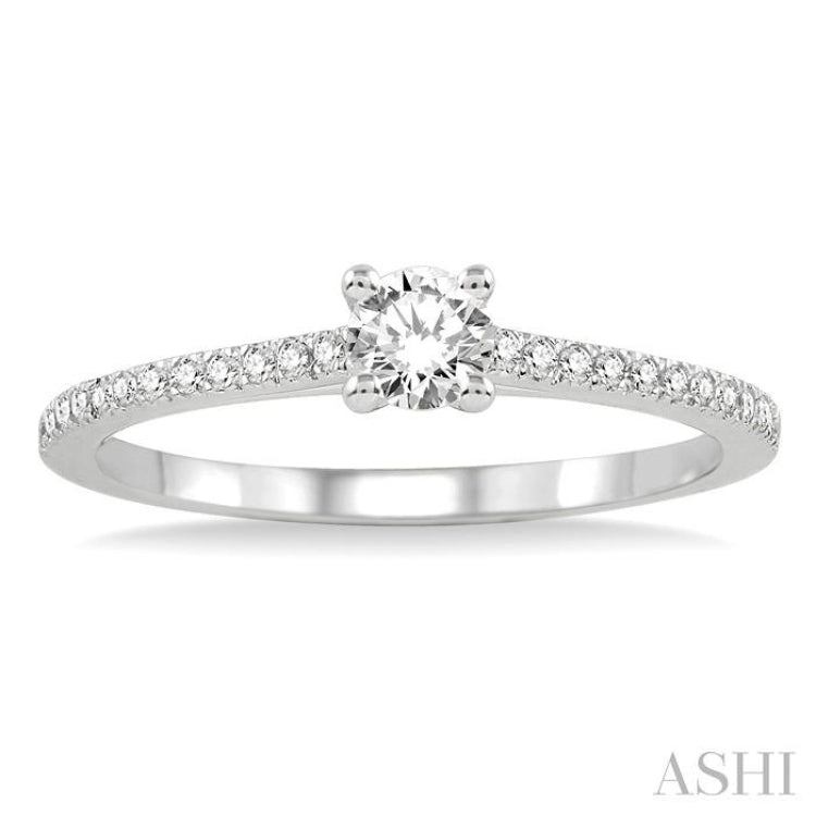 Round Shape Diamond Engagement Ring