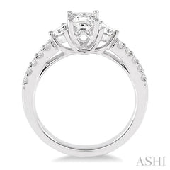 Princess Shape Diamond Engagement Ring