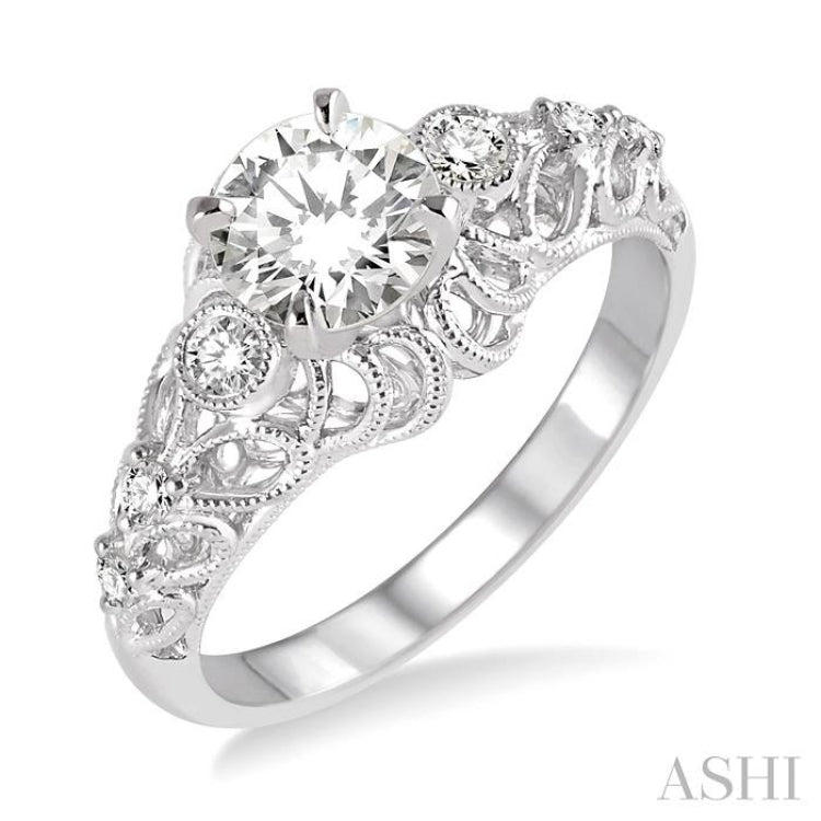 Round Shape Diamond Engagement Ring