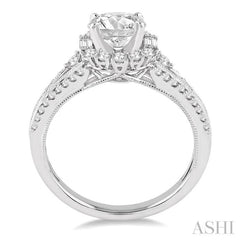 Round Shape Halo Diamond Engagement Ring