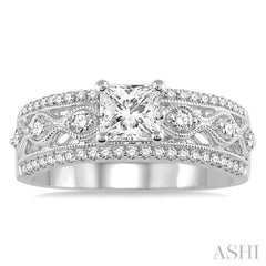 Princess Shape Diamond Engagement Ring