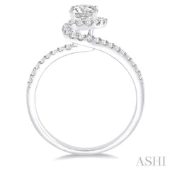 Round Shape Semi-Mount Halo Diamond Engagement Ring