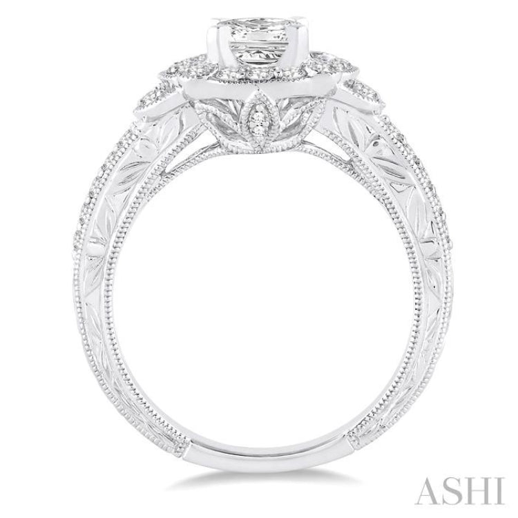 Round Shape Halo Diamond Engagement Ring