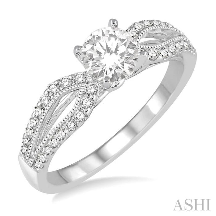 Round Shape Semi-Mount Diamond Engagement Ring