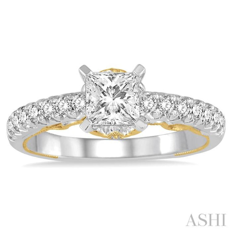 Princess Shape Diamond Engagement Ring