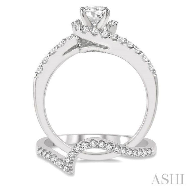 Round Shape Halo Diamond Wedding Set