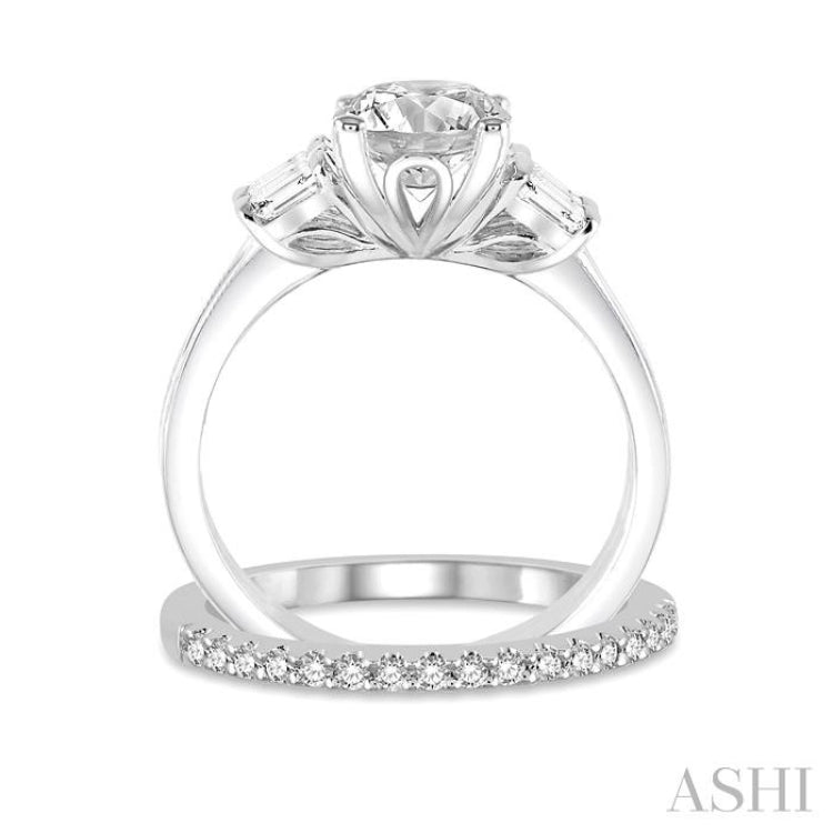 Round Shape Diamond Wedding Set