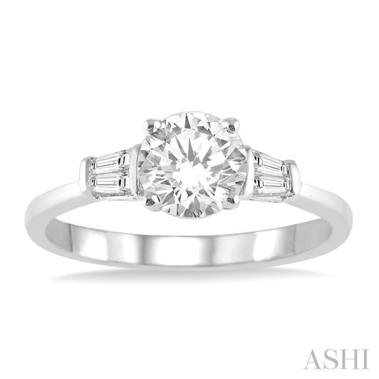 Round Shape Semi-Mount Diamond Engagement Ring