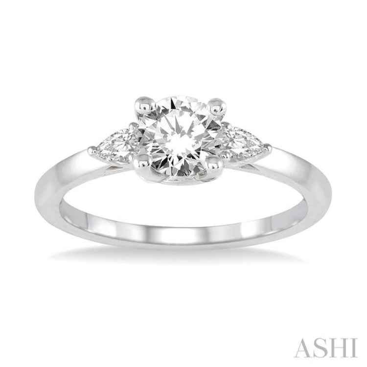 Round Shape Semi-Mount Diamond Engagement Ring