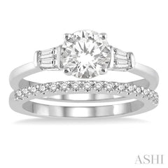 Round Shape Diamond Wedding Set