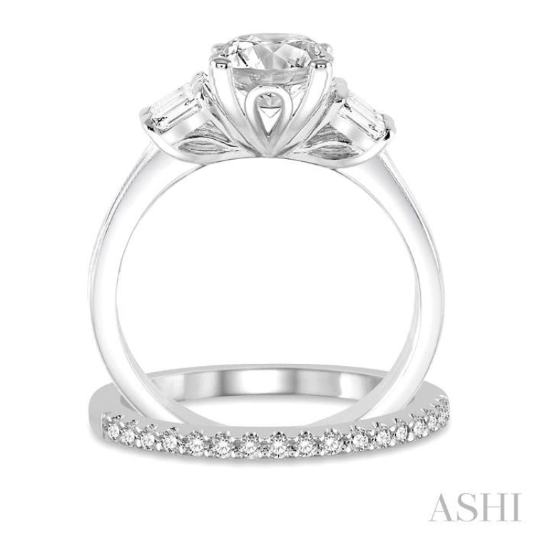 Round Shape Diamond Wedding Set