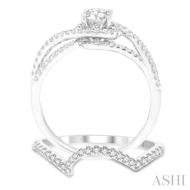 Round Shape Halo Diamond Wedding Set