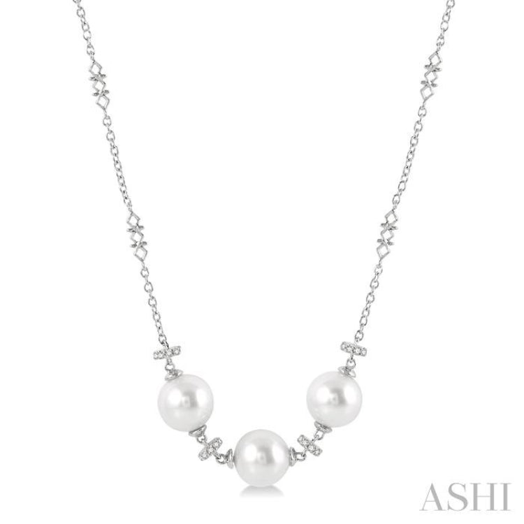 Pearl & Diamond Fashion Necklace