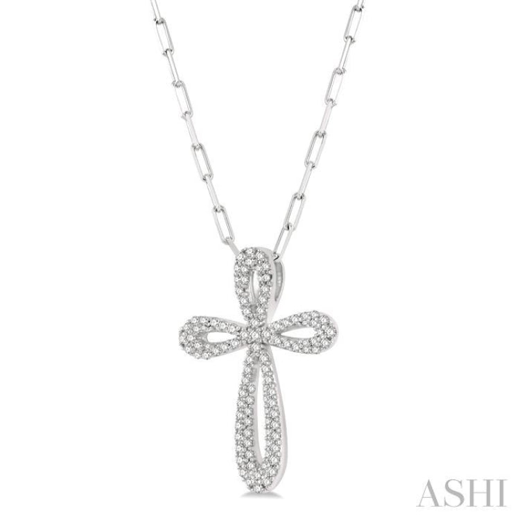 1/2 Ctw Latin Cross Round Cut Diamond Pendant With Chain in 14K White Gold