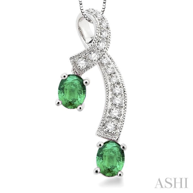 Oval Shape Gemstone & Diamond Fashion Pendant