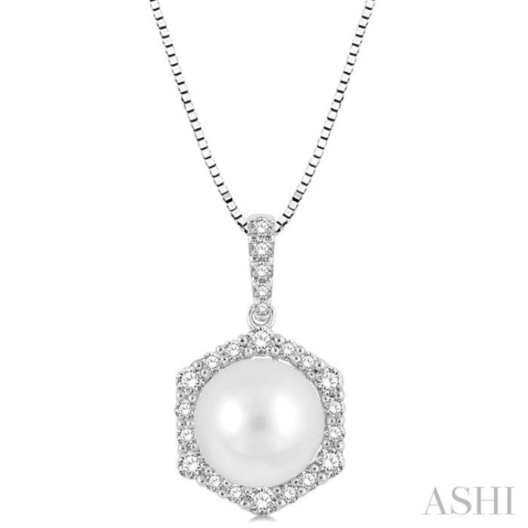 Pearl & Halo Diamond Fashion Pendant