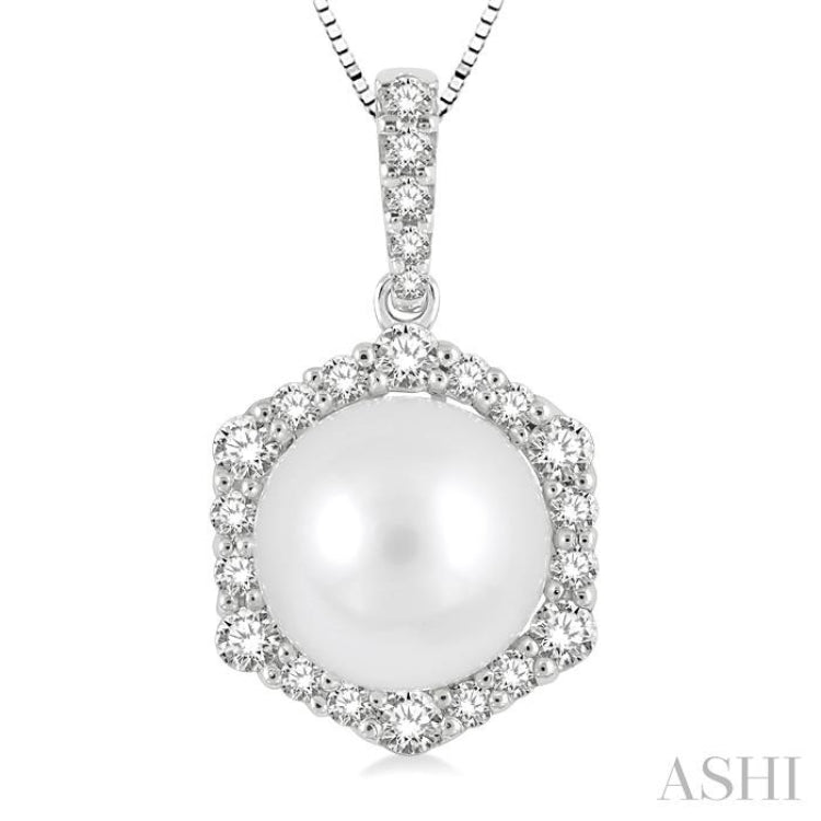 Pearl & Halo Diamond Fashion Pendant