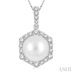 Pearl & Halo Diamond Fashion Pendant