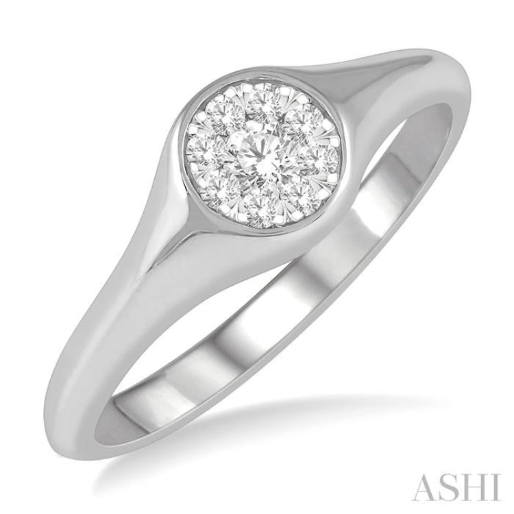 Round Shape Lovebright Essential Diamond Signet Ring